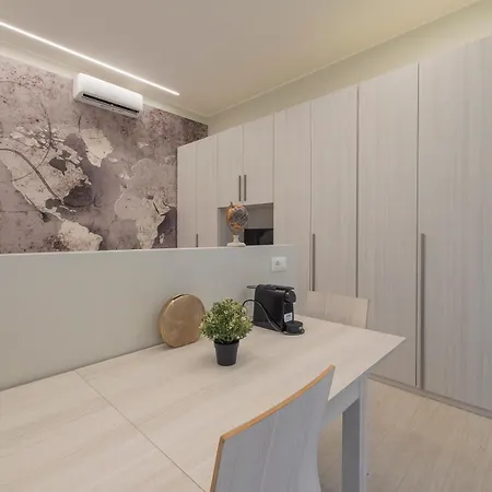 Ihost - Toscanelli 10b Milán