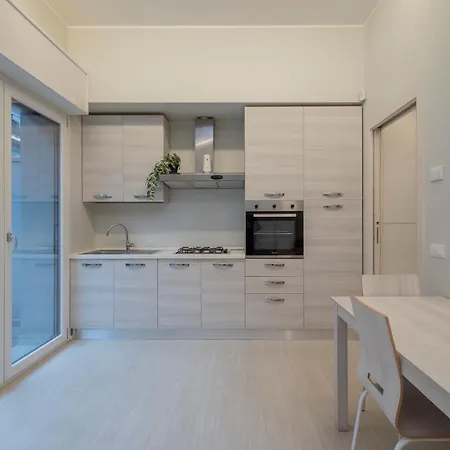 Ihost - Toscanelli 10b * Milán